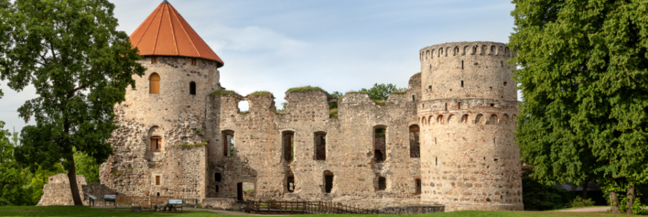 <p>500 years ago the castle was the mightiest medieval fortress in Livonia, but today – the most impressive and well preserved castle ruins in Latvia.</p>
